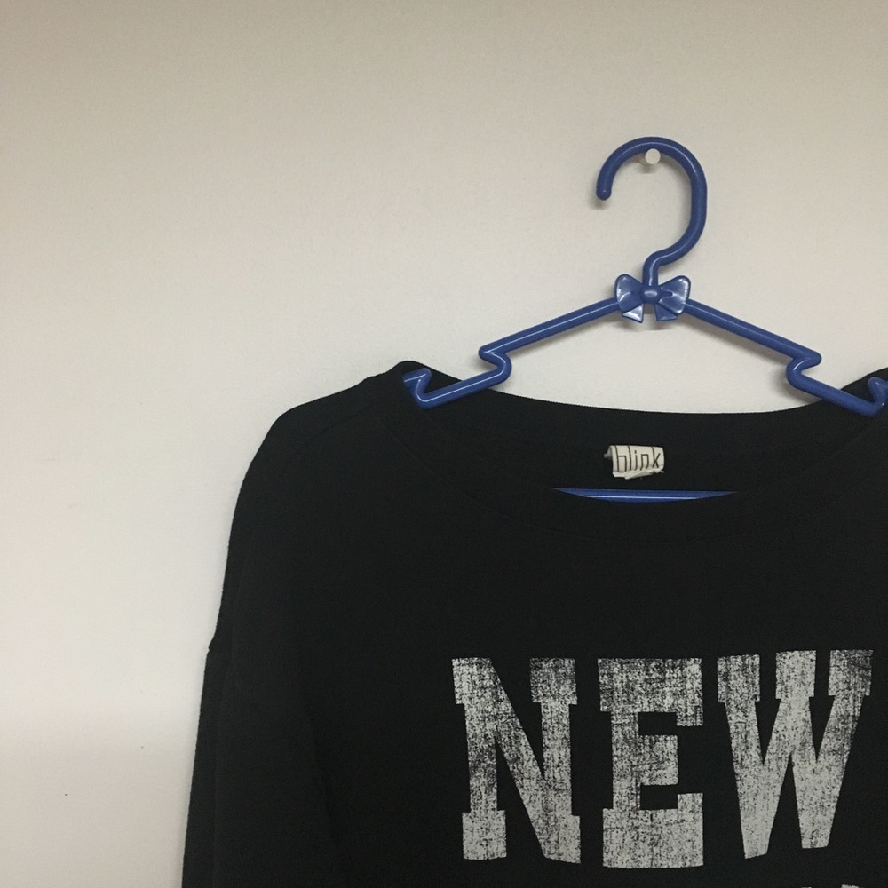 Urban Outfitters New York pullover sweater